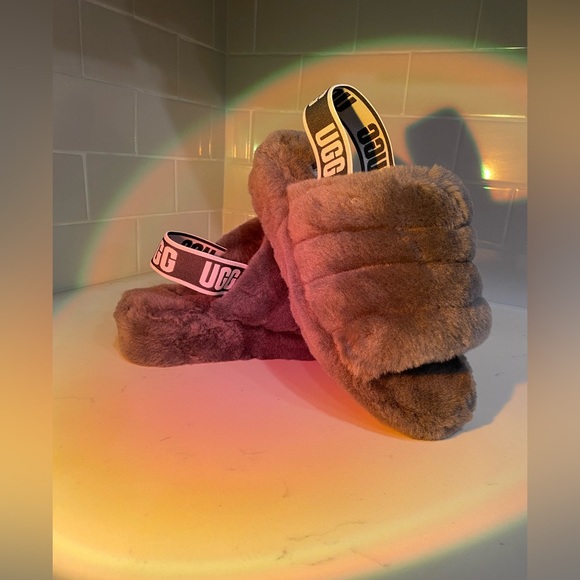 UGG Shoes - UGG Fluff Yeah Shearling Slingback Slippers SIZE 6 🔥 BRAND NEW